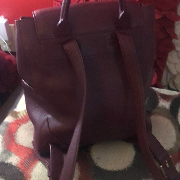 Tory Burch - Picture 3 of 7